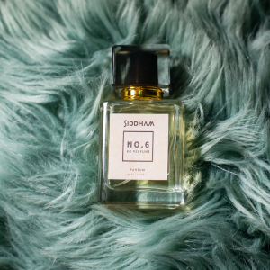 Perfume no 6, 1